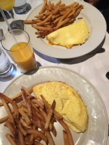 Omelette at Clyde's of Georgetown