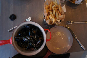 Steamed Blue Hill Bay Mussels at PassionFish Bethesda